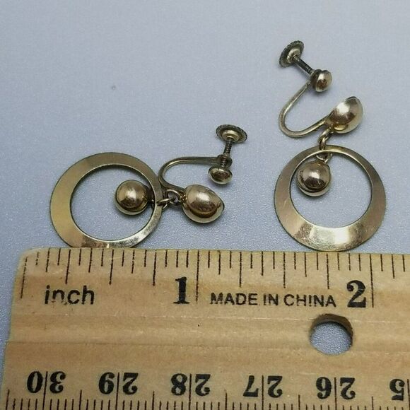 Vintage JMS Signed Yellow Gold Filled Dangle Clip On Earrings, Screw Backs - Picture 4 of 6
